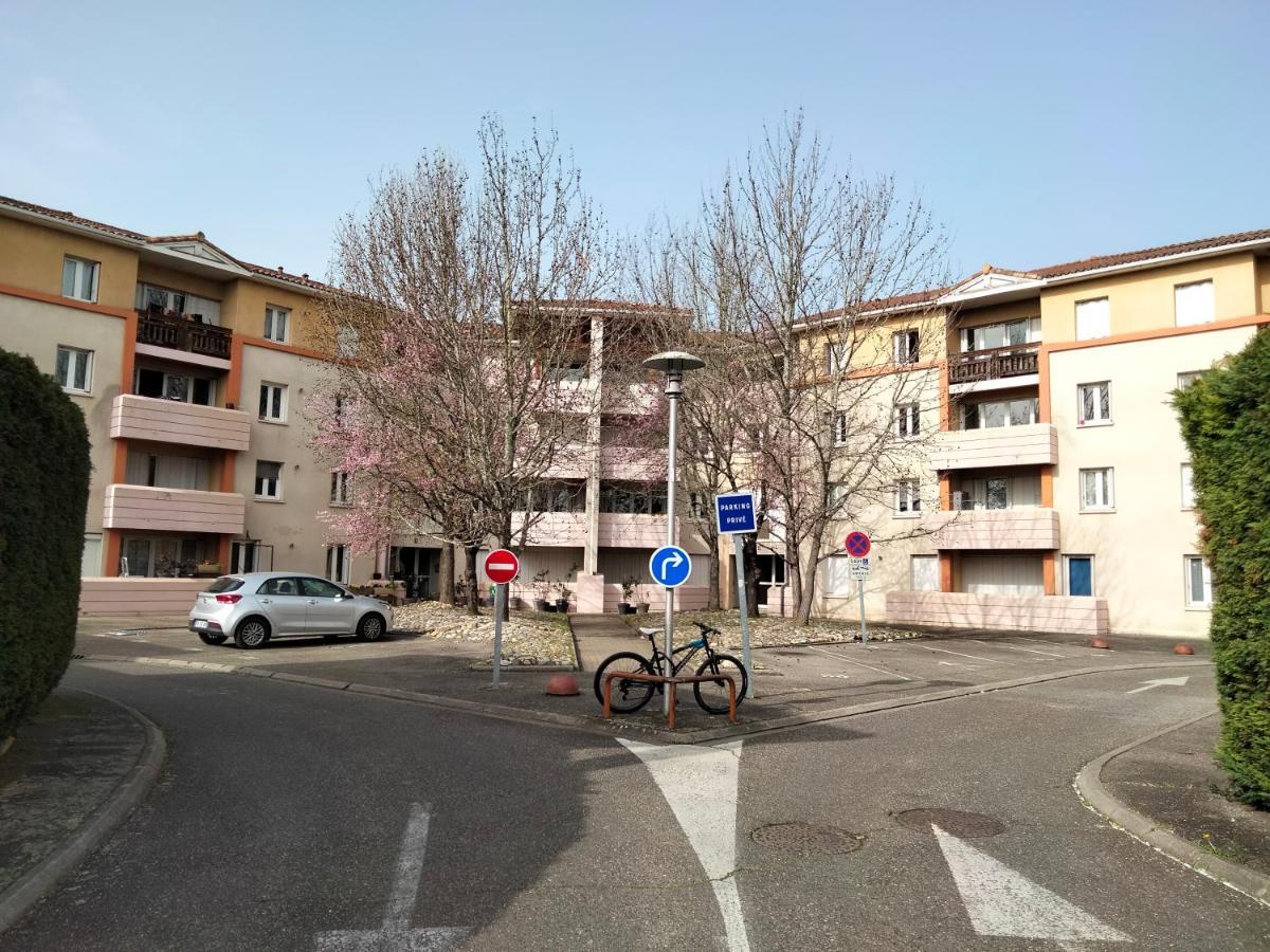 Ferienwohnung Grand T3 Avec Clim, Parking Et Terrasse Privative - Agen Exterior foto