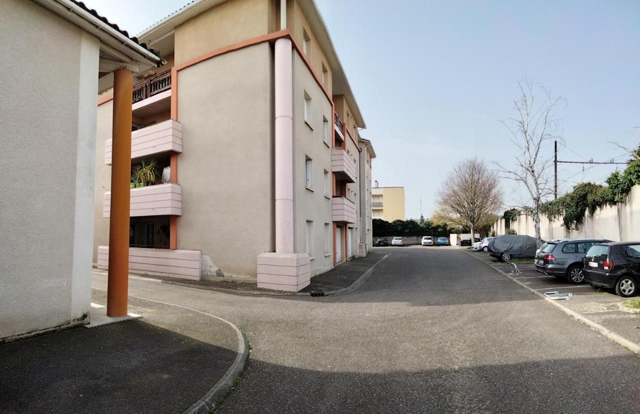 Ferienwohnung Grand T3 Avec Clim, Parking Et Terrasse Privative - Agen Exterior foto
